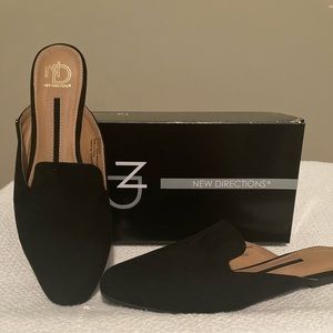 New Directions Juniper Suede Mules